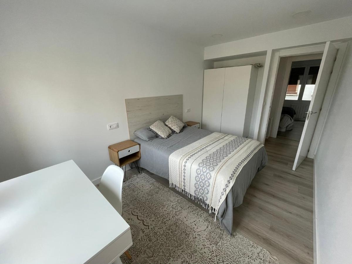Moderno, céntrico. Perfecto para familias. Vitoria-Gasteiz Bagian luar foto
